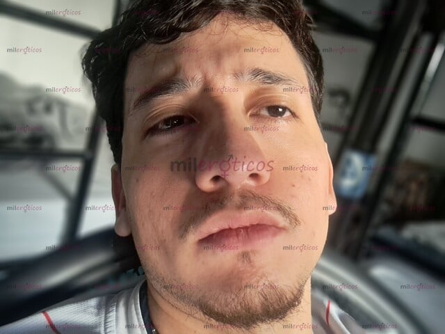 FOTOS DE TRAGA TODA MI LECHE DIRECTO DE MIS 20 CM