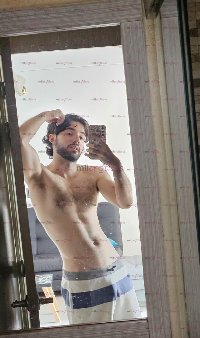 FOTOS DE ANGEL KINK: PAISA, VERSÁTIL Y FETICHISTA. ES EN