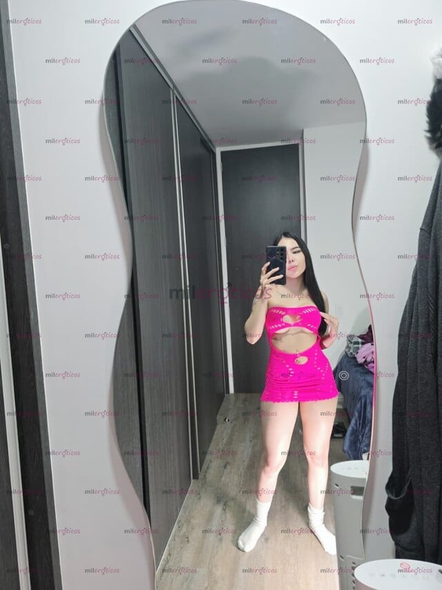 FOTOS DE HOLA SOY SOFIA, JOVENCITA DE 20 AÑOS COLOMBIANA MUY PUTITA Y CALIENTE