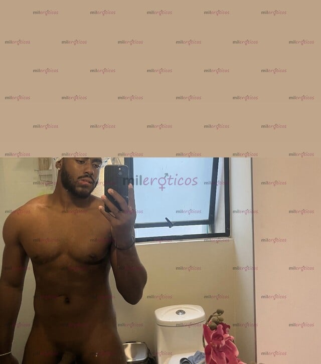 FOTOS DE EL CHICO CUBANO QUE ESTÁS BUSCANDO CALIENTE Y MORBOSO PARA COMPLACERTE