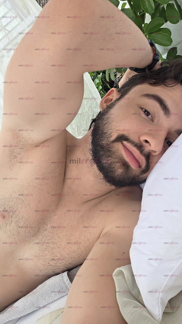 FOTOS DE ANGEL KINK: PAISA, VERSÁTIL Y FETICHISTA. ES EN