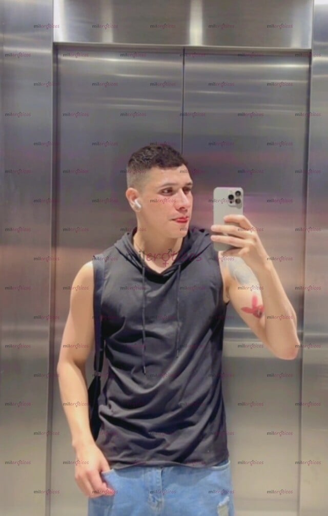 FOTOS DE JOVEN VERGON COMPLACIENTE 23CM DE VERGA REALES DISPUESTO A CUMPLIR TUS FANTACIAS