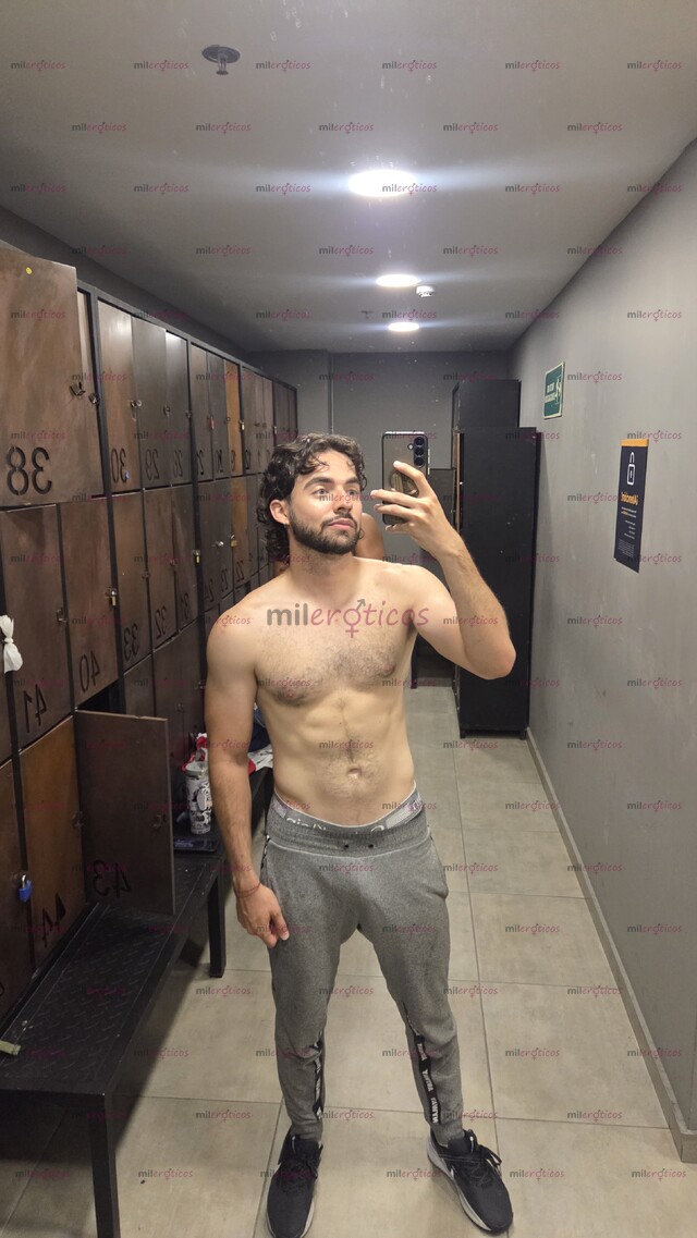 FOTOS DE ANGEL KINK: PAISA, VERSÁTIL Y FETICHISTA. ES EN