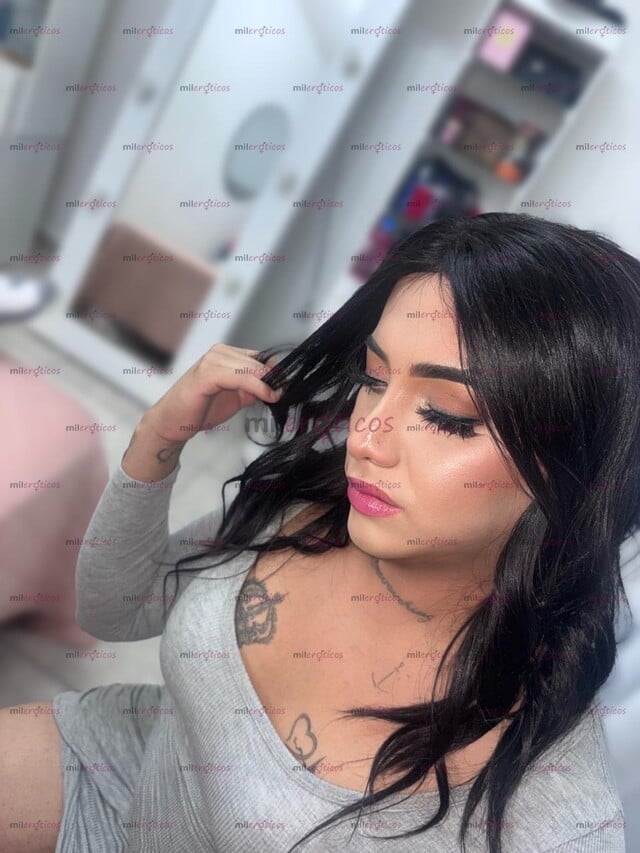 FOTOS DE CHICA TRANS CALIENTE CON UNA VERGA SÚPER LECHOSA !!