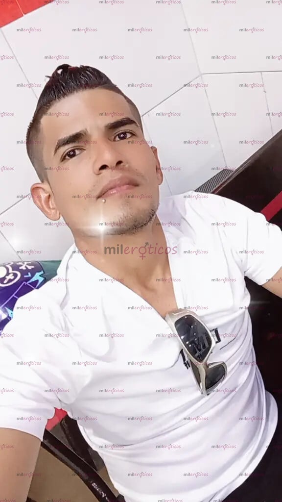 FOTOS DE CHICO VERSÁTIL CON BUENA VERGA Y CULO DISPONIBLE LAS 24 HORAS
