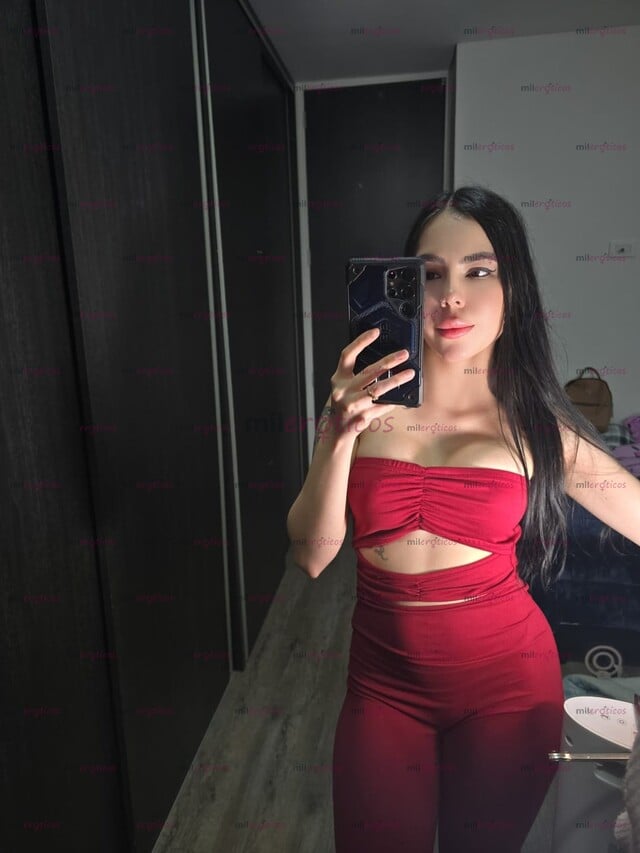 FOTOS DE HOLA SOY SOFIA, JOVENCITA DE 20 AÑOS COLOMBIANA MUY PUTITA Y CALIENTE