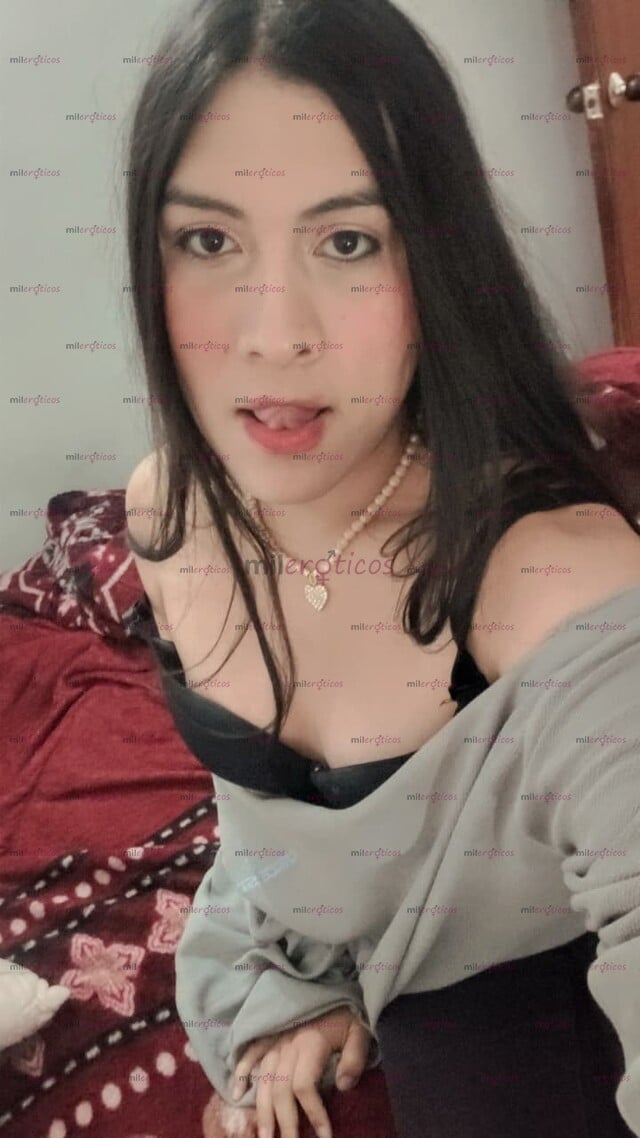 FOTOS DE CHICA TOTALMENTE PASIVA EN BUSCA DE HOMBRES DOMINANTES, VEN Y DISFRUTA!