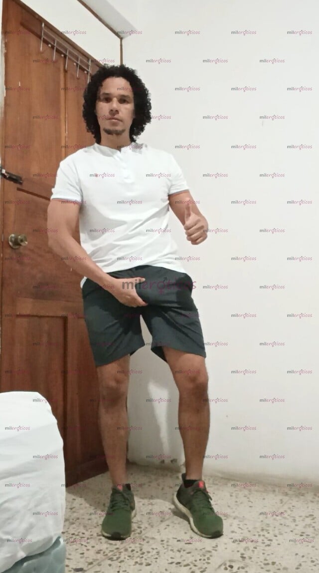 FOTOS DE DISTINCIÓN, PRESENCIA Y DISCRECIÓN ABSOLUTA.