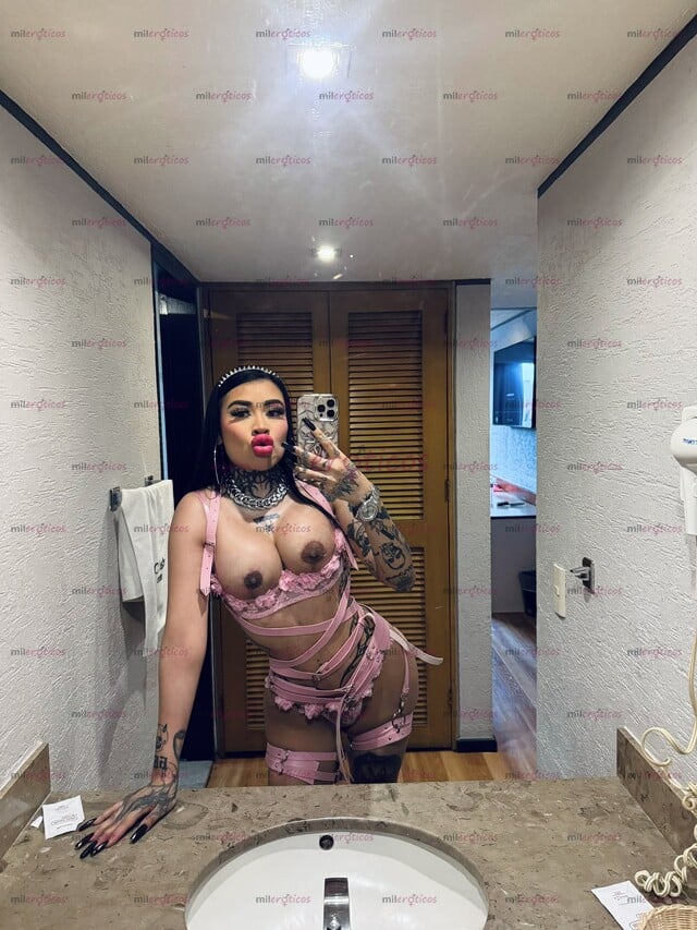 FOTOS DE TATUADAEXÓTICA FLAQUITA EXHUBERANTECULONA