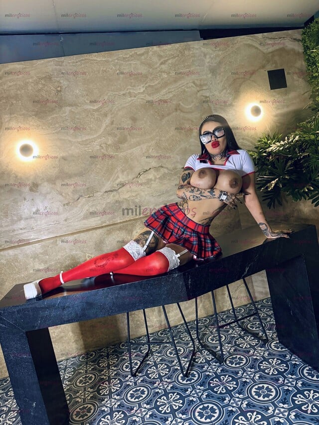 FOTOS DE TATUADAEXÓTICA FLAQUITA EXHUBERANTECULONA