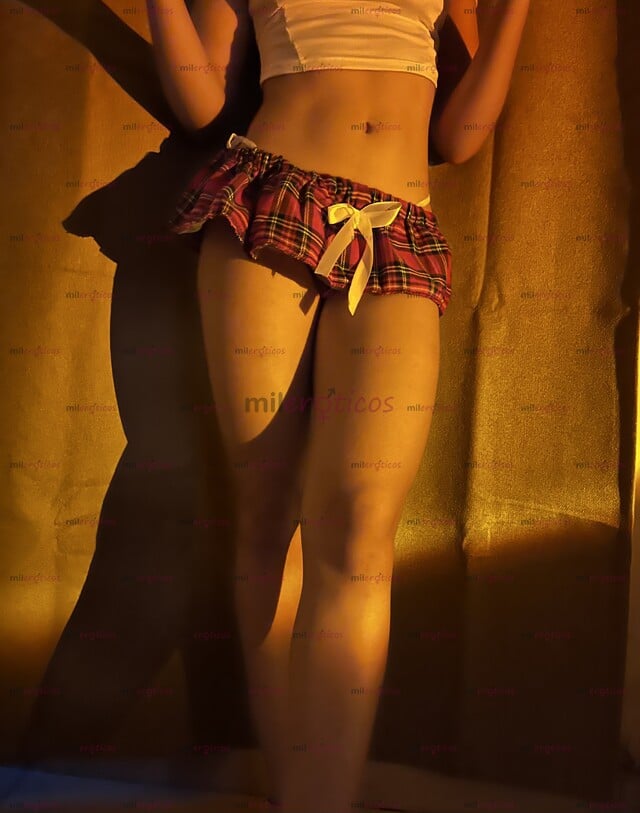 FOTOS DE SOY MÁS DE LO QUE APARENTO Y ESO ES LO INTERESANTE. ME GUSTA DEJAR UN POCO A LA