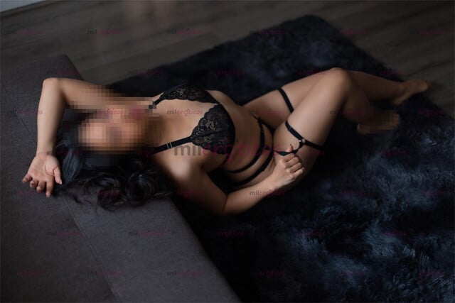 FOTOS DE SESIONES VIP CLASSY MASAJE SEXY EROTICO PROFESIONAL, DESAHOGO LINGAM, FOOTJOB