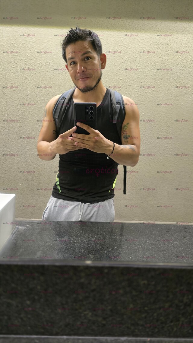 FOTOS DE PROFESOR BISEX VARONIL TATUADO, SOLO PARA PAREJAS BISEXUALES.