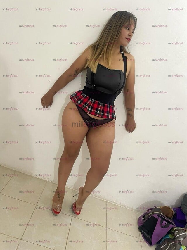 FOTOS DE SOLO ÚNICOS DÍAS CADERONA Y CULONA SIENTE UNA VERDADERA HEMBRA DISPONIBLE VIDEO