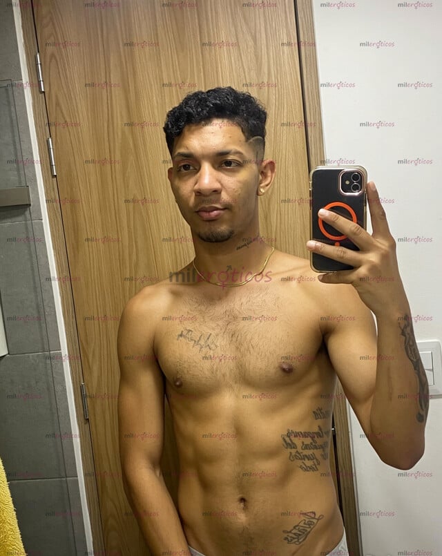 FOTOS DE SOY UN CHICO MUY CALIENTE DISPUESTO A COMPLACERTE EN LO QUE NESECITAS