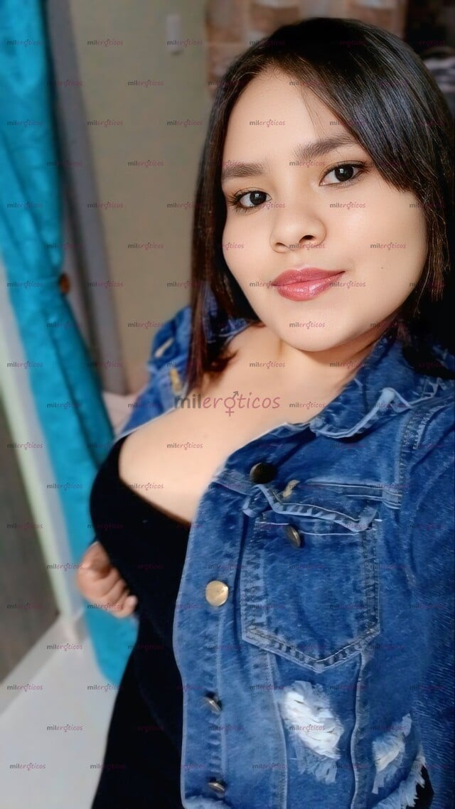 FOTOS DE LINDA Y COQUETA TRAVIESA SCORT CON RICA VAGINA ESTRECHITA Y RICO ORAL