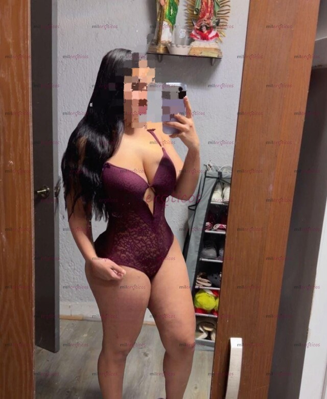 FOTOS DE SOY VIP 22 AÑOS CON CURVAS IMPRESIONANTES, NALGONA Y DISPONIBLE 24 7