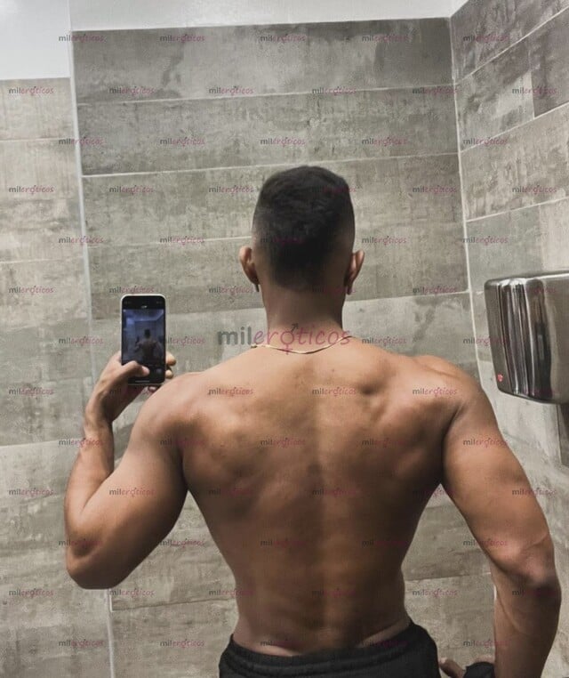 FOTOS DE COLOMBIANO TWINT CALIENTE ÚLTIMAS NOCHES EN TU PAÍS