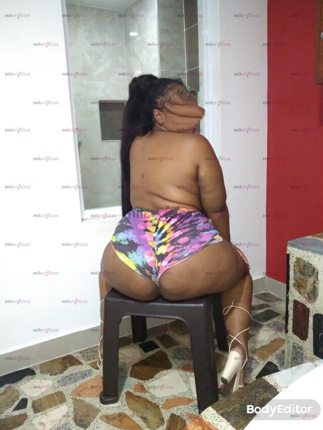 FOTOS DE MORENA VOLUPTUOSA LATINA SUPER SENSUAL FOGOZA DIOSA DE ÉBANO