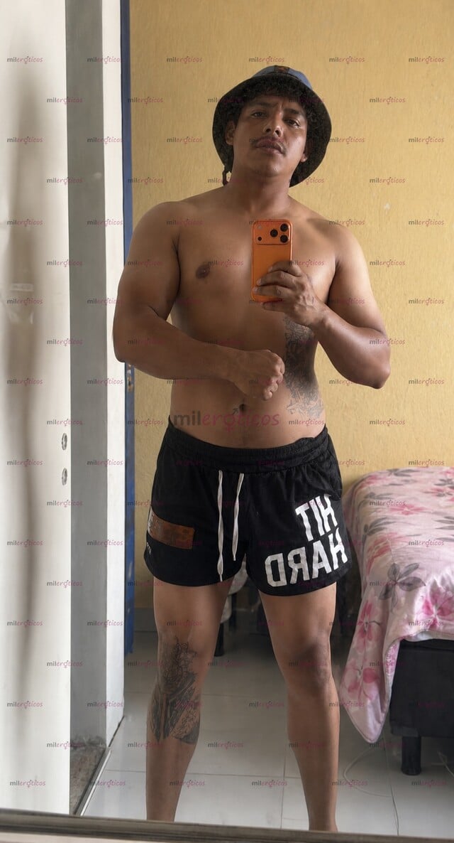 FOTOS DE 25 AÑOS SOY NÉSTOR. ME MUEVO A VARIAS ZONAS PREGUNTA