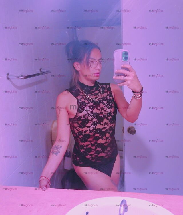 FOTOS DE CHICA TRANS DOTADA, VERSÁTIL Y SIN LÍMITE