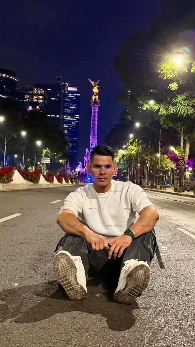 FOTOS DE JOVEN DISCRETO Y VARONIL LISTO PARA COMPLACERTE RICO