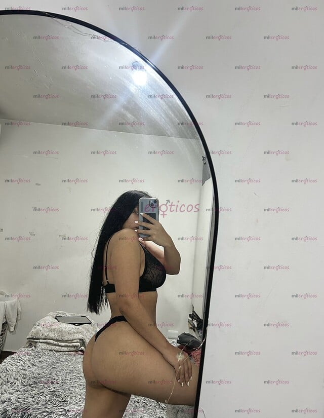 FOTOS DE SANDRA NALGONA, FITNESS, CARA BONITA DE 23 AÑOS SÚPER COMPLACIENTE