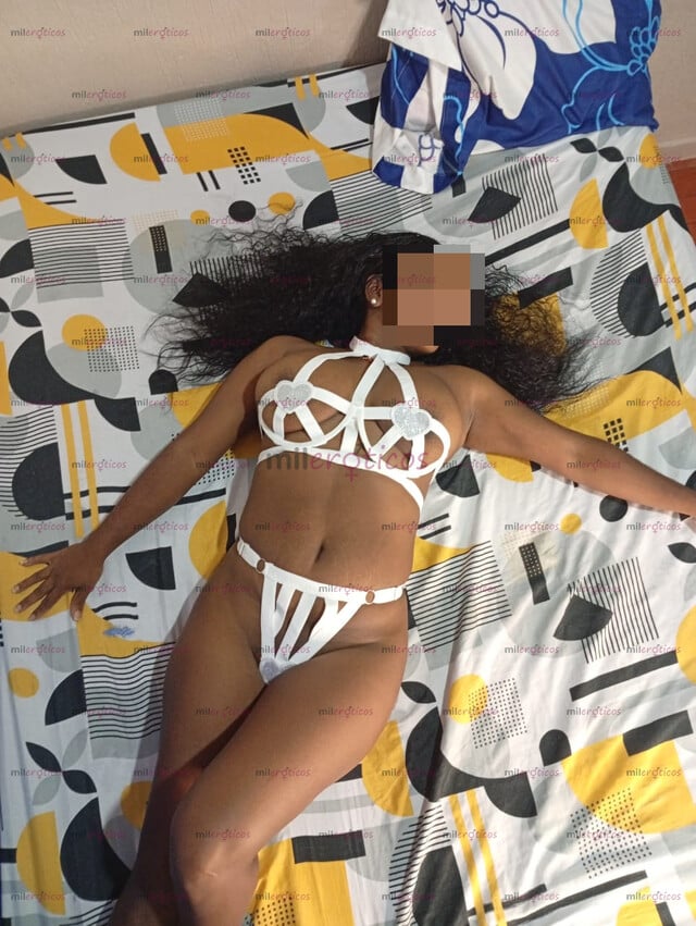 FOTOS DE RICA Y APRETADITA NEGRA CON CHUPADERA PARA APRETARTE TU VERGA