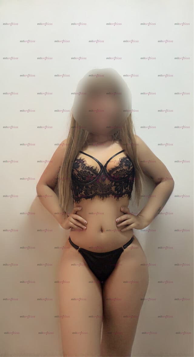 FOTOS DE TOTALMENTE INDEPENDIENTE TRATO DE NOVIOS BESOS CARICIAS TODO LO QUE BUSCAS