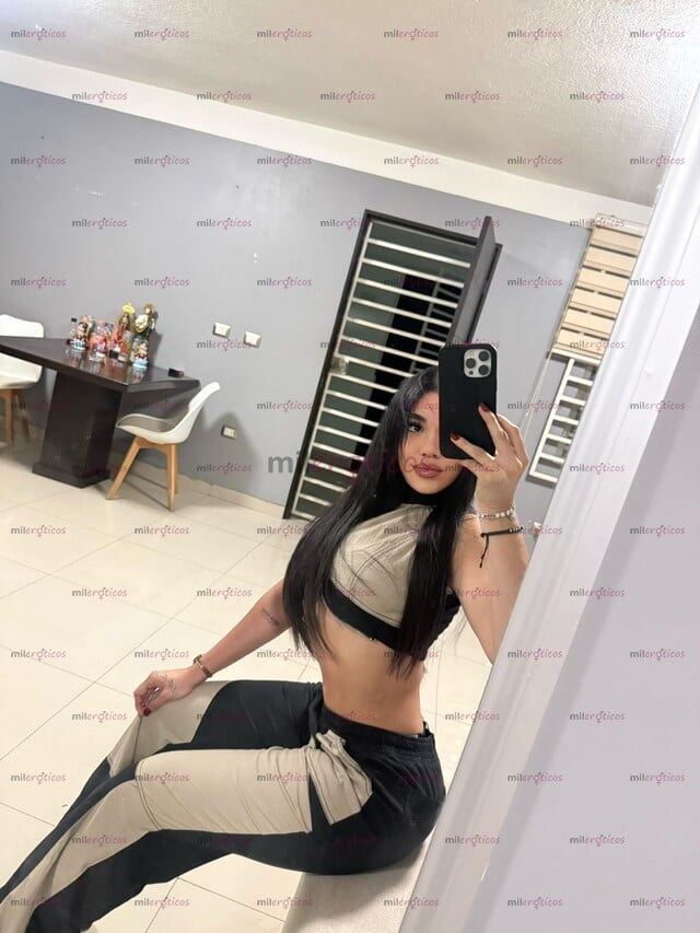 FOTOS DE HERMOSA COLOMBIANA RICA Y APRETADITA,VEN MI AMOR ANDO BIEN CALIENTICA!!