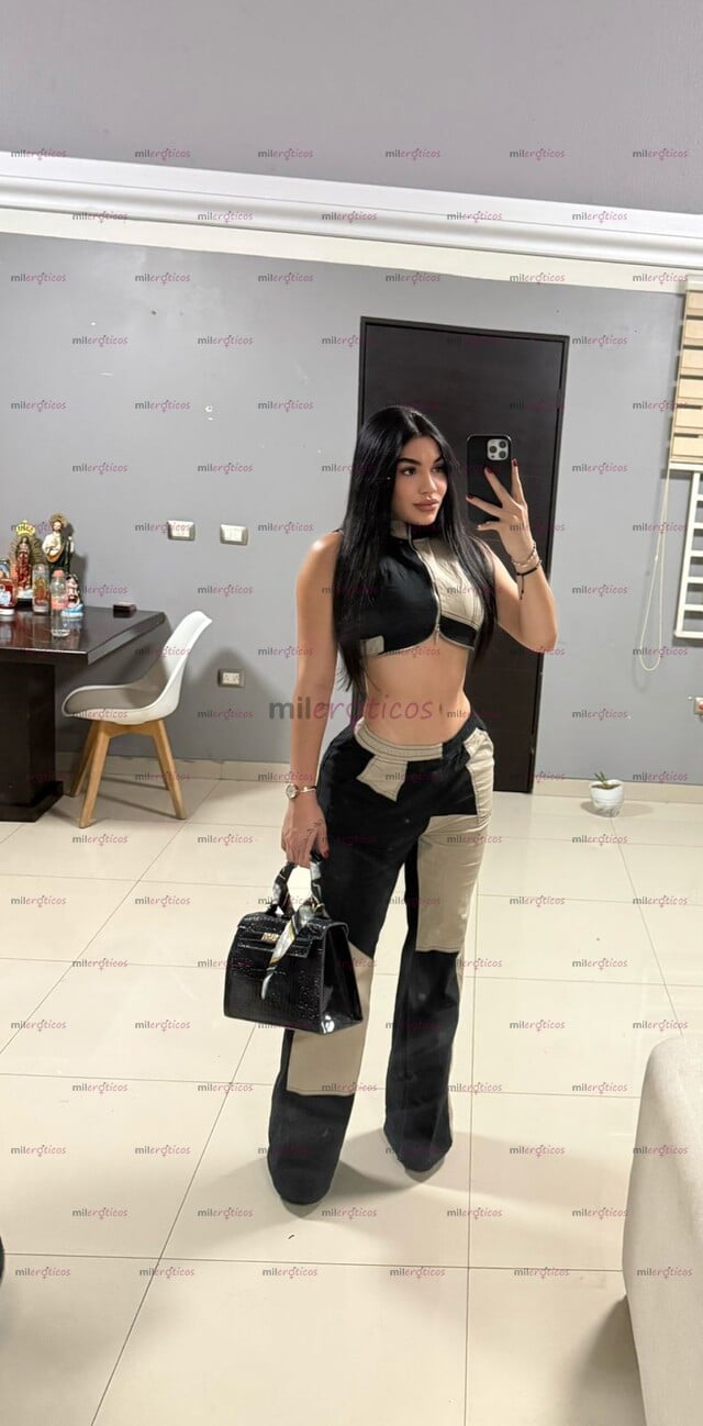 FOTOS DE HERMOSA COLOMBIANA RICA Y APRETADITA,VEN MI AMOR ANDO BIEN CALIENTICA!!