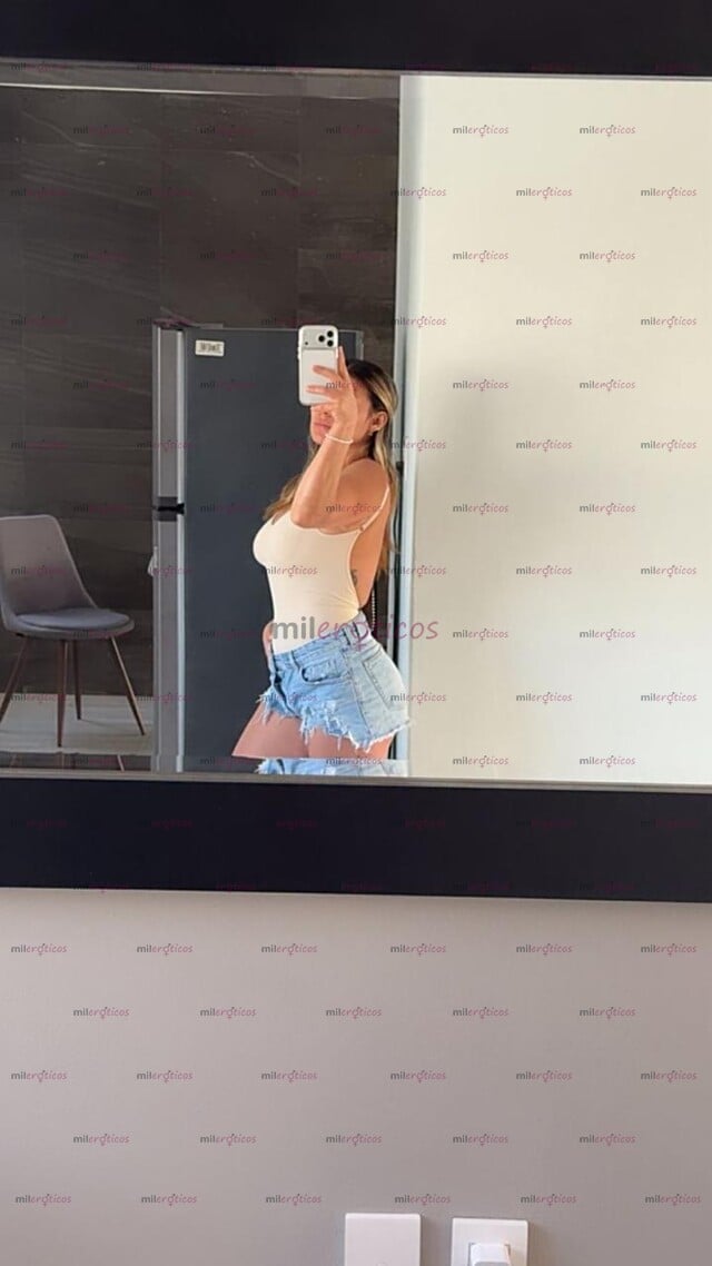 FOTOS DE RUBIA CALIENTE ESPERANDO POR TI SERÉ TU FAVORITA