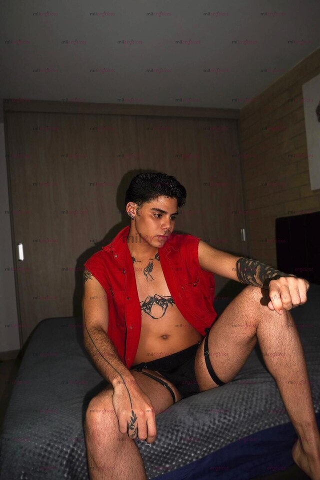FOTOS DE STIV FLACO SERIO COMPLACIENTE EN LO QUE DESEES 22 AÑOS DISPONIBLE HOY MEDELLIN
