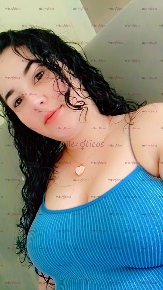 FOTOS DE MUJER ELEGANTE, AMABLE Y PROFUNDAMENTE ATENTA. ME DISTINGO POR CREAR EXPERIENCIA