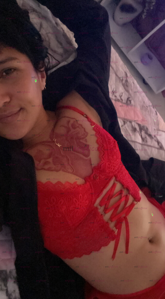 FOTOS DE LESBIANA MASAJISTA DE VAGINA PELUDA CLITORIS GRANDE MASAJE EROTICO SQUIRT