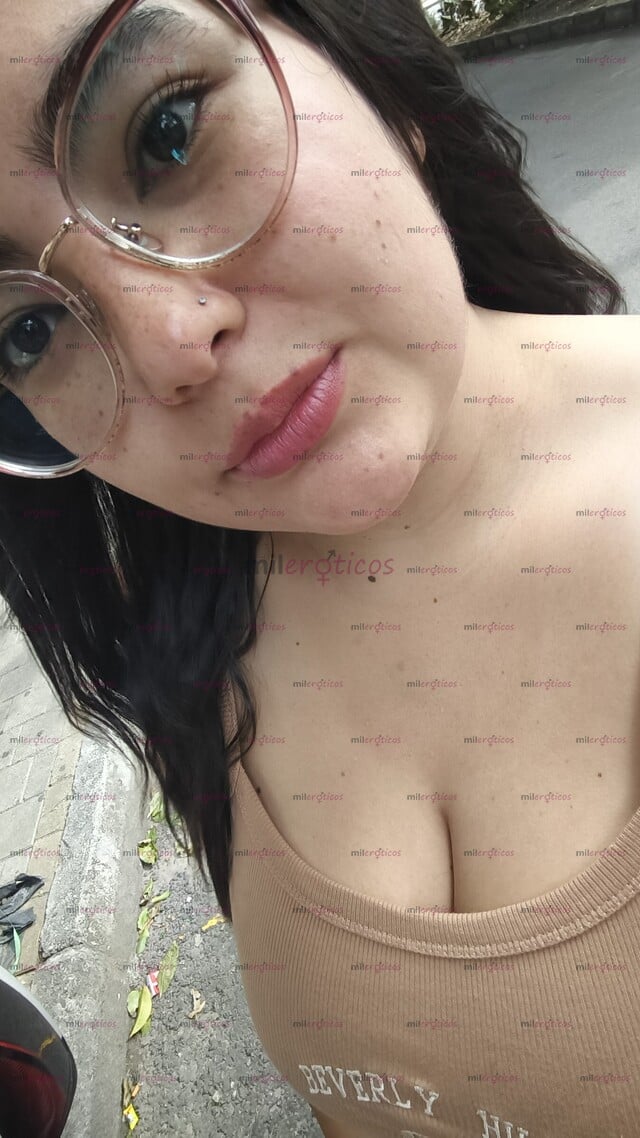 FOTOS DE ISABELL, LA NIÑA DE TUS SUEÑOS MOJADOS