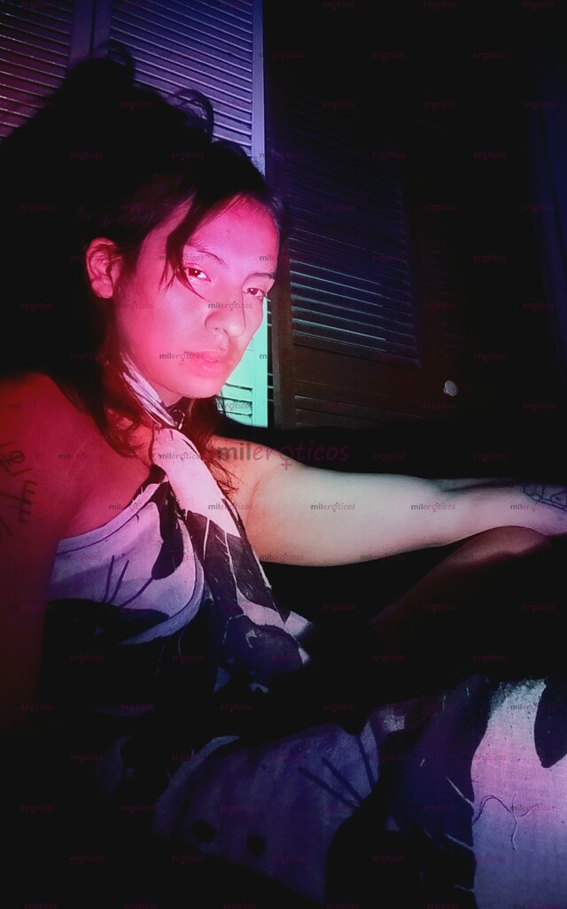 FOTOS DE TRANS VERSÁTIL Y CON BUENA CONVERSACIÓN. VERGA RICA Y UN BON