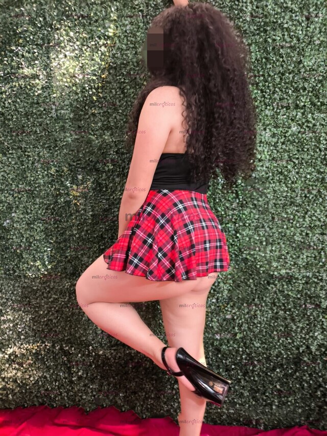 FOTOS DE KAREN 20 AÑITOS NUEVA EN EL AMBIENTE TODO UN MANJAR