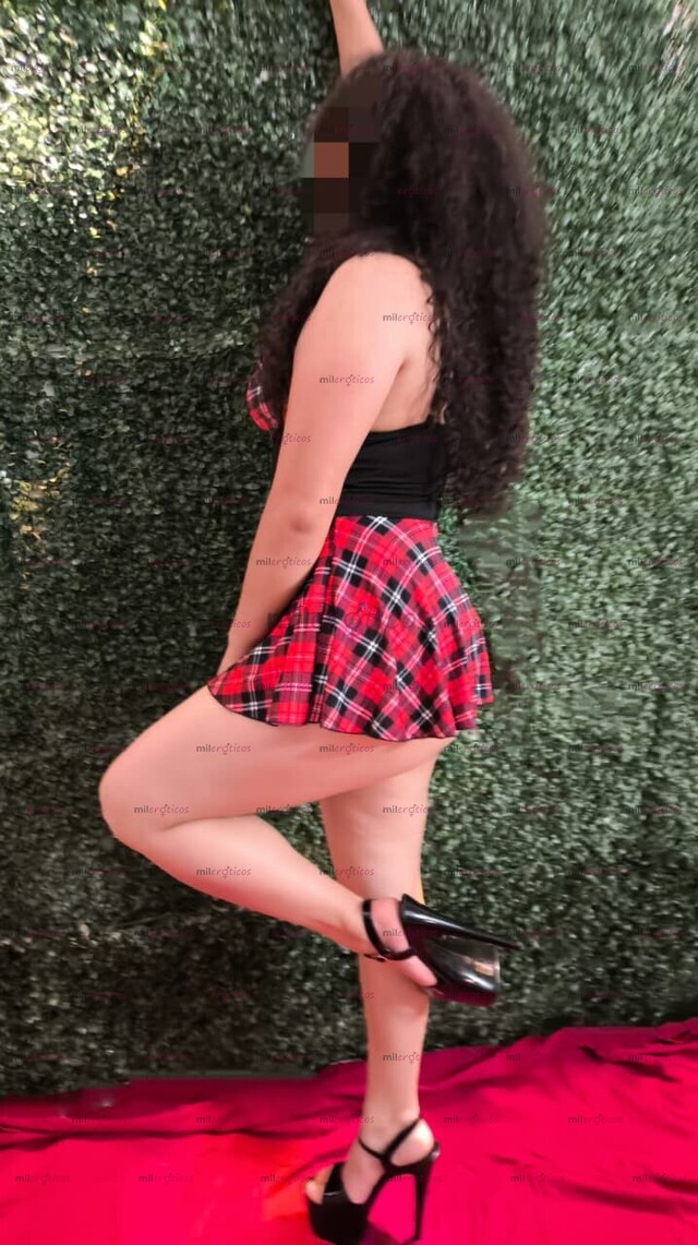 FOTOS DE KAREN 20 AÑITOS NUEVA EN EL AMBIENTE TODO UN MANJAR