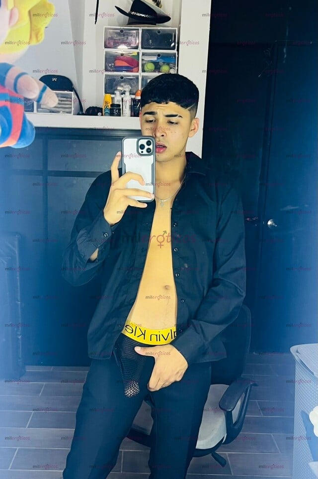 FOTOS DE HOLA ME LLAMO CARLOS SOY UN CHICO UNIVERSITARIO