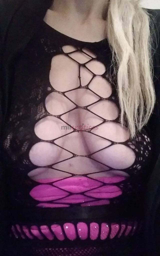 Rubia madura chilena delgadita multiorgasmica te dejo sequito sin lechesita mamadas calientes sin condon segun tu higiene departamento sin conserje co...