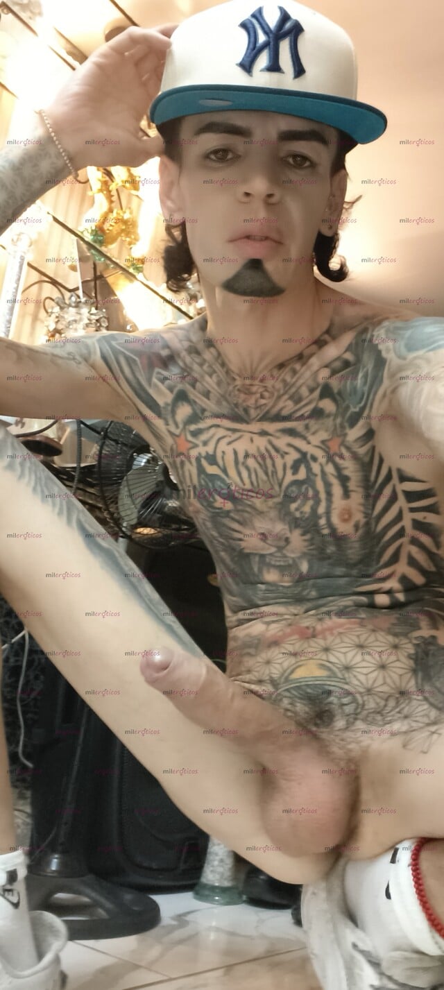 FOTOS DE FLACO ACTIVO MORBOSO BLANCO TATUADO CON SITIO