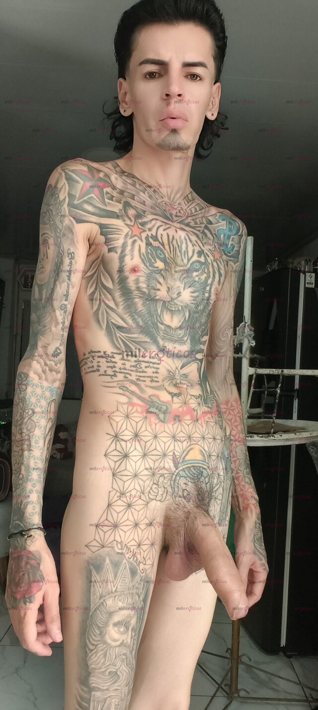 FOTOS DE FLACO ACTIVO MORBOSO BLANCO TATUADO CON SITIO