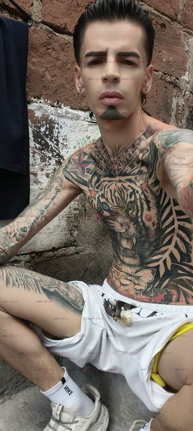 FOTOS DE FLACO ACTIVO MORBOSO BLANCO TATUADO CON SITIO