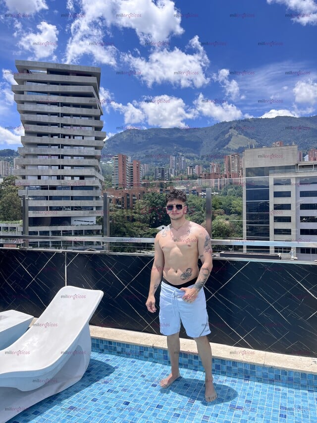 FOTOS DE SOY EDDY CHICO COMPLACIENTE Y ABIERTO A TUS FANTASÍAS