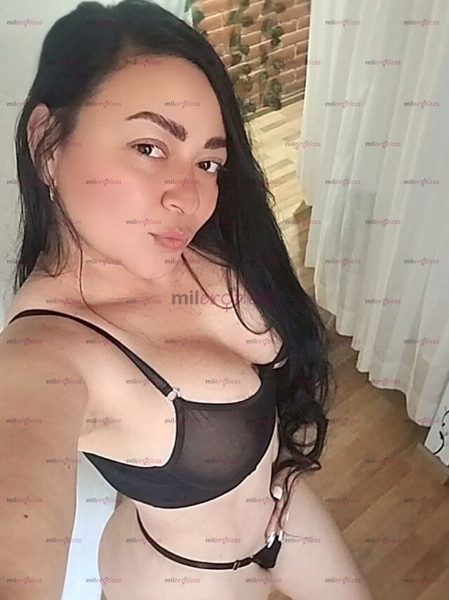 FOTOS DE COLOMBIANA SEXY RICA CULO GRANDE Y TETAS RICAS CALIENTE LE ENCANTA EL SEXO RICO.