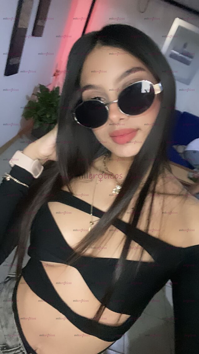 FOTOS DE NENA UNIVERSITARIA TODA UNA DIOSA CON MUCHA LUJURIA MUY CALIENTE PARA DARTE SEXO