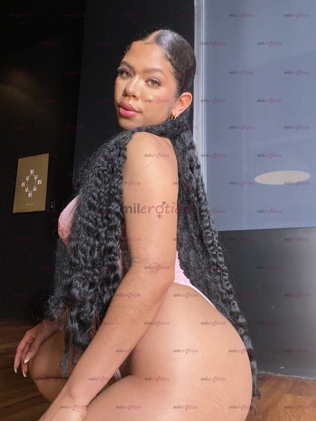 FOTOS DE SEXY MORENA OJOS VERDES CULONA CINTUROTA