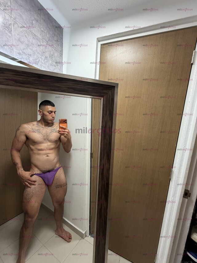 FOTOS DE MACHO ACTIVO XXL, SIEMPRE LISTO Y DURO PARA ATENDERTE