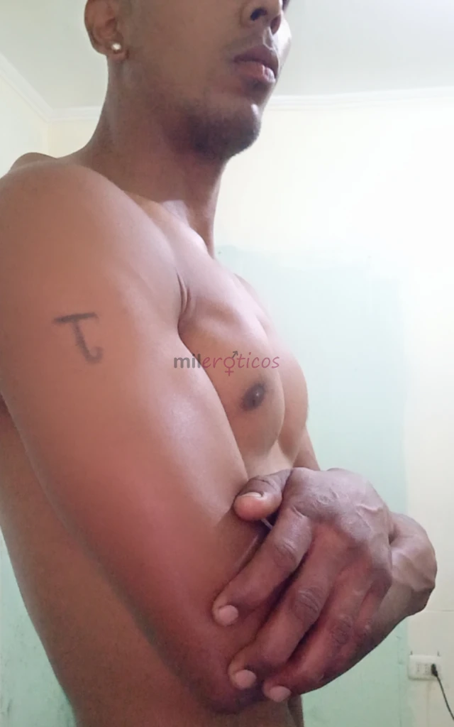 Estoy aqui puesto para ti para hacer las travesuras que tu quieras quieres padar un buen rato quieres desetresarte quitarte el dolor de cabeza que no...